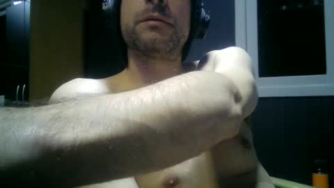 gauchors21 online show from May 29, 2:43 am