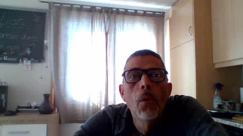Gen online show from May 1, 7:44 am