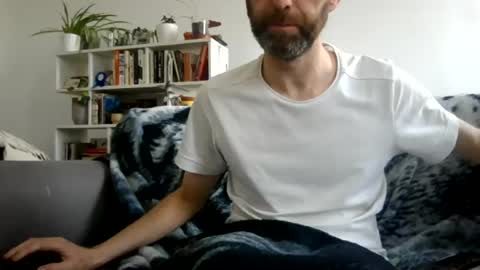 Geon online show from August 2, 5:44 pm