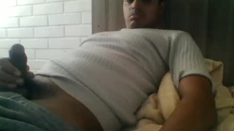 geudiel03 online show from February 8, 11:57 pm