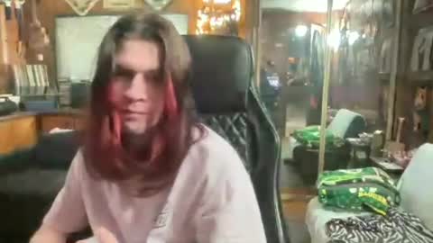 ghostboygbc online show from July 8, 5:44 am
