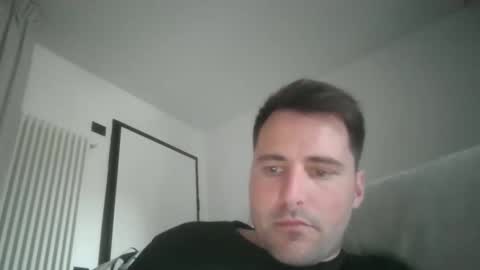 giacomo9669 online show from May 18, 12:55 pm