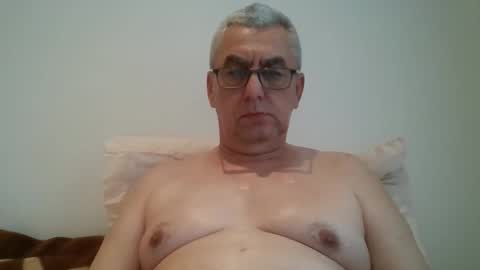 gigi1970 online show from May 14, 5:00 pm