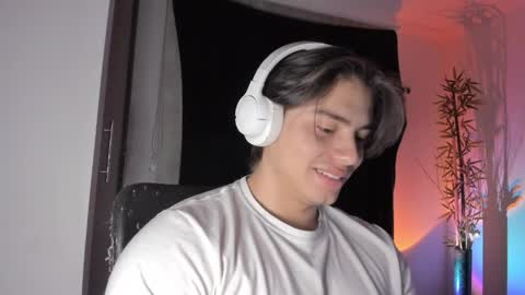 GioRusso online show from May 3, 12:02 am
