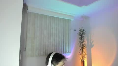 GioRusso online show from June 27, 3:09 am