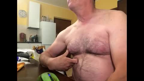 giovanni_1964 online show from May 3, 4:59 am
