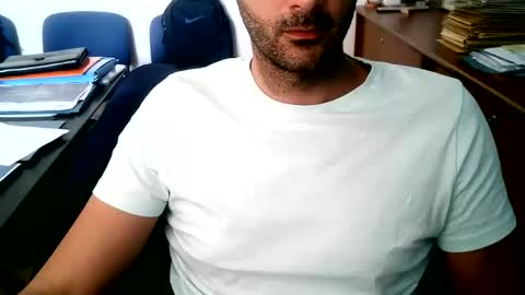 giuseppevai1 online show from June 10, 1:23 pm