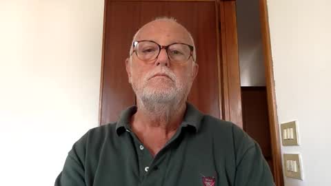 giutomma930394 online show from May 3, 2:53 pm