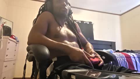 glomightyj online show from May 12, 7:44 pm