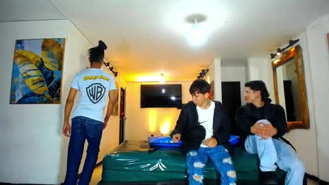 THOMAS AND DAMIAND online show from May 19, 1:06 pm
