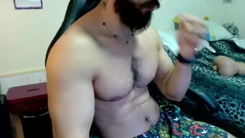 god hunkules online show from August 4, 6:01 pm
