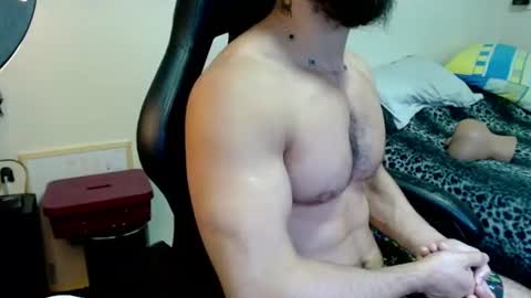 god hunkules online show from July 29, 9:03 pm