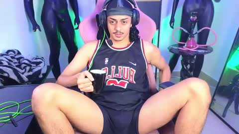 Diego online show from June 7, 9:33 pm