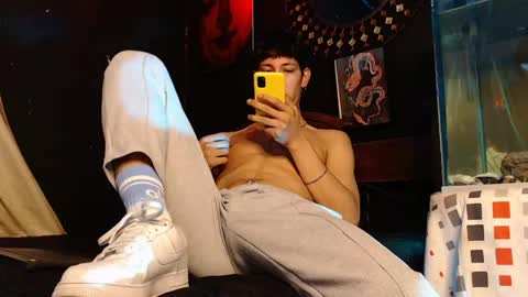 HUAN online show from May 20, 4:19 am
