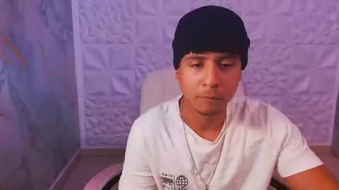 Jeff and Sebas online show from May 6, 3:29 am