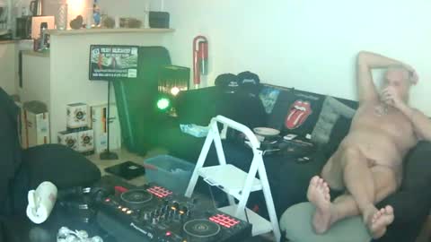 goldyguy011 online show from July 22, 7:00 am
