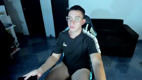 grace_davine online show from May 18, 8:20 am