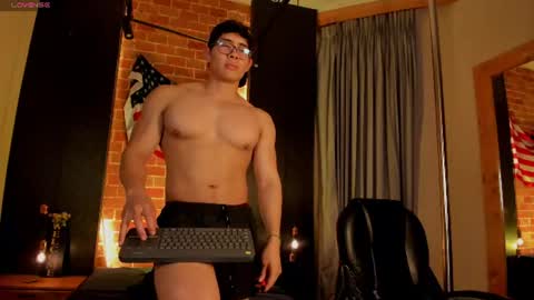grayandrews online show from July 27, 3:35 am