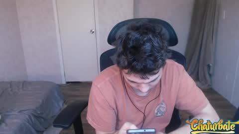 greendynomite_04 online show from May 1, 6:43 pm