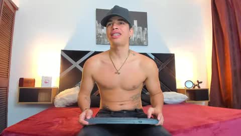 Benjamin online show from April 23, 1:02 pm