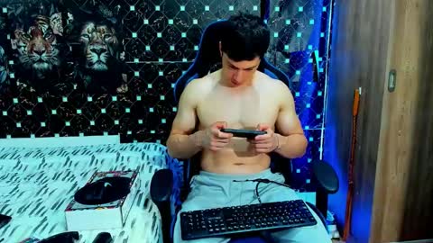 griego01 online show from May 28, 6:11 am