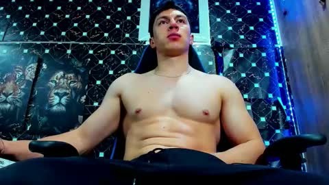 griego01 online show from May 21, 5:58 am