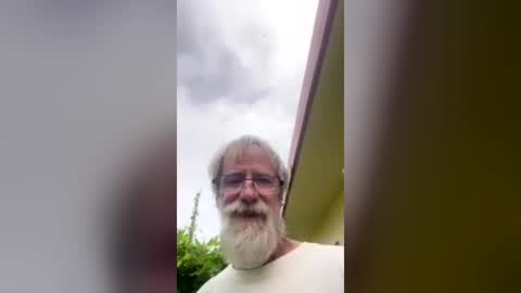 guamwolf671 online show from July 12, 4:25 am