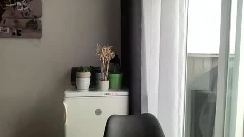guil0 online show from July 19, 9:26 am