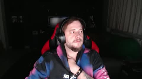 guydude1000 online show from October 18, 11:53 pm