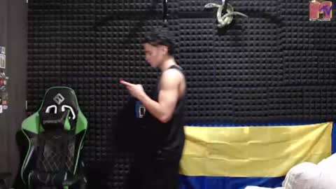 Gymbro42 online show from July 11, 12:56 am