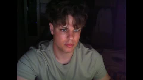 gymguy0505 online show from May 6, 10:32 pm