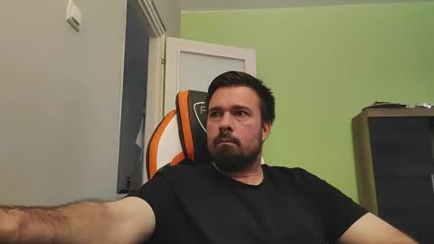 hairy_guy007 online show from June 13, 7:39 am
