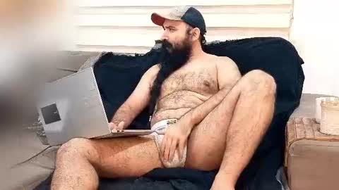 Hairy Beard Smoker online show from July 15, 9:43 pm