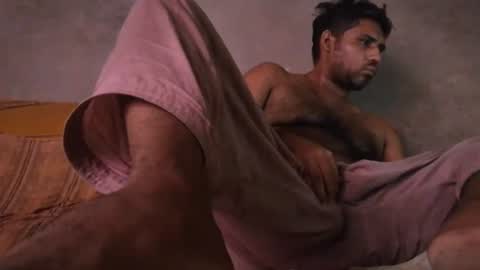 hairybouy264541 online show from August 1, 6:12 am
