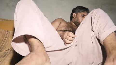 hairybouy264541 online show from July 19, 7:53 pm