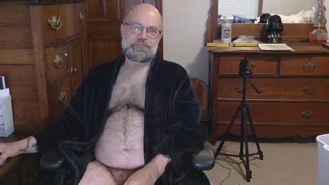 HairyDaddyBear69 online show from May 13, 11:40 am