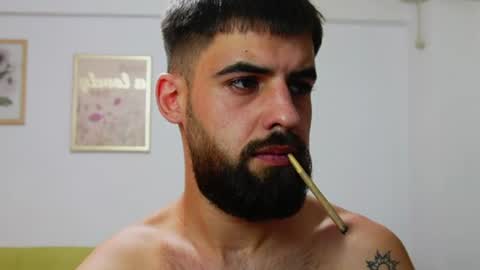 HairyRobXxX online show from July 19, 11:33 pm
