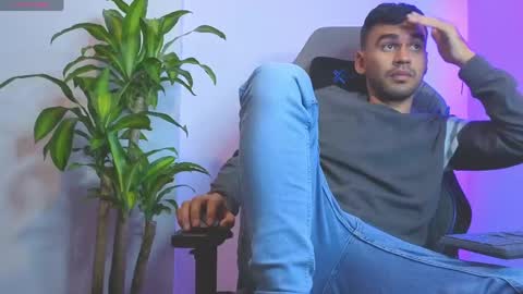 hamiltong12 online show from April 29, 3:38 pm