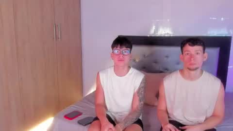handsome_boys69 online show from August 9, 6:08 am