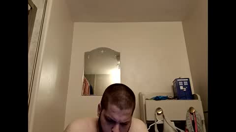 Handsomedaddy198923 online show from May 20, 4:35 pm