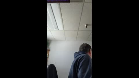 happyguy724 online show from April 2, 5:54 pm
