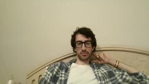 Johnny online show from May 25, 7:14 am