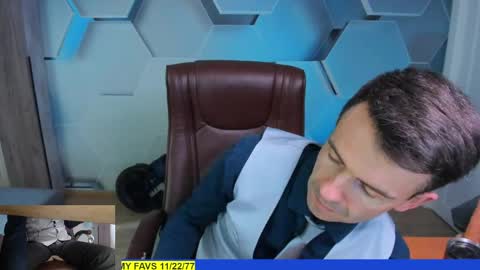 Steve online show from May 7, 8:25 am