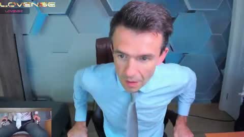 Steve online show from August 2, 3:49 am
