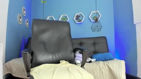 harold_999 online show from May 16, 4:32 am