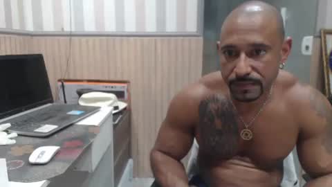 hebertgomes online show from April 30, 2:29 am