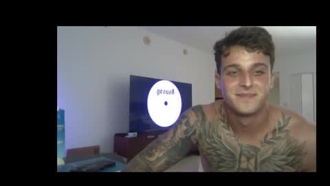 henrydesanti online show from May 6, 2:34 am