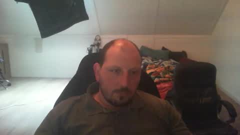 herejust4yoy online show from May 18, 4:11 pm