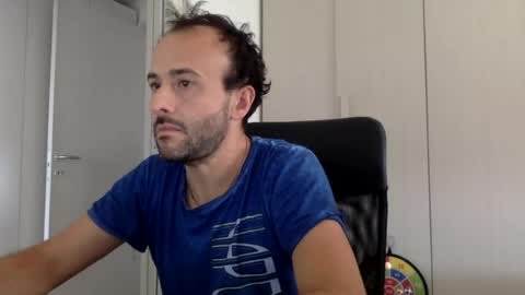 hhombre online show from July 27, 9:49 am
