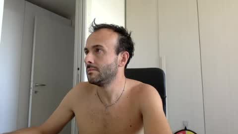hhombre online show from July 2, 9:26 am